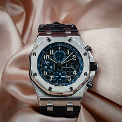 Audemars Piguet Royal Oak Offshore Chronograph 26470ST.OO.A028CR.01, close-up of the blue dial with subdials.