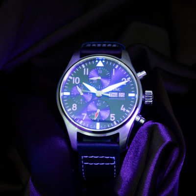 IWC Pilot Chronograph IW388101, green dial with white hands and markers, sub-dials, date/day window.